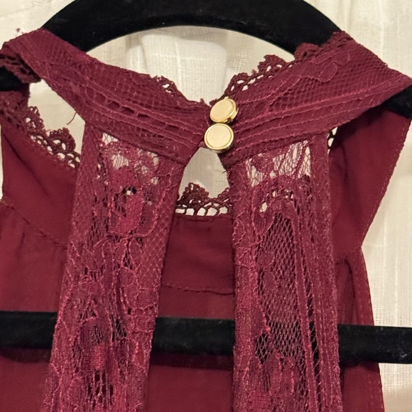 Elegant Maroon Lace Dress - Picture 2 of 5